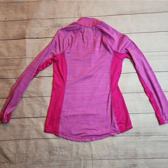 Cascade Sport Womens Running top. Size Small. - Picture 3 of 4